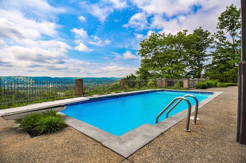 Pool - 1485 Rue Des Quatre-Saisons, Sainte-Adèle, QC - Outdoor With In Ground Pool With View