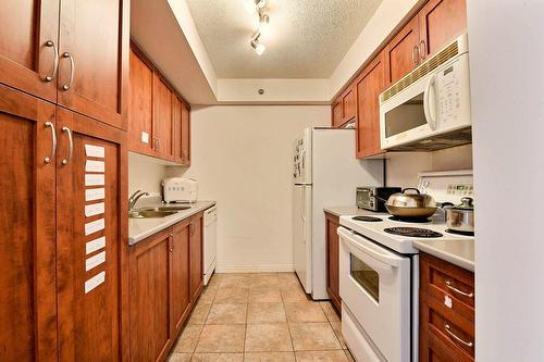 Kitchen - 723-1225 Rue Notre-Dame O., Montréal (Ville-Marie), QC - Indoor Photo Showing Kitchen