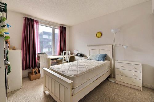Bedroom - 723-1225 Rue Notre-Dame O., Montréal (Ville-Marie), QC - Indoor Photo Showing Bedroom
