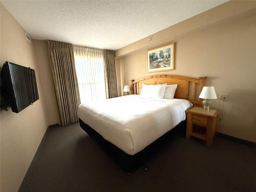 208-500 Stemwinder Drive, Kimberley, BC - Indoor Photo Showing Bedroom