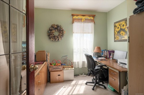 2375 Holden Corso Rd, Nanaimo, BC 