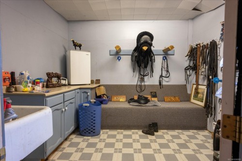 2375 Holden Corso Rd, Nanaimo, BC 