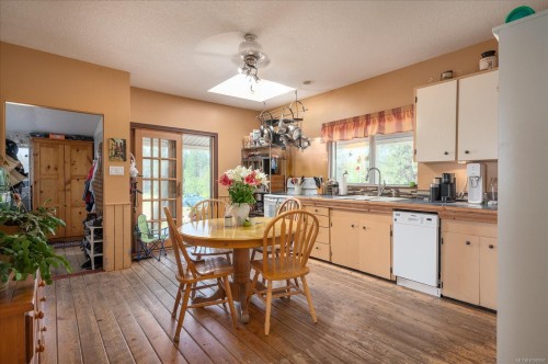 2375 Holden Corso Rd, Nanaimo, BC 