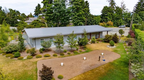 3767 Maple Lane, Royston, BC 