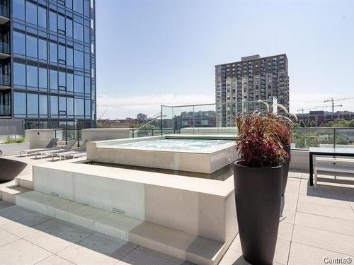 Hot tub - 714-1188 Rue St-Antoine O., Montréal (Ville-Marie), QC - Outdoor