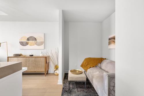 Den - 714-1188 Rue St-Antoine O., Montréal (Ville-Marie), QC - Indoor Photo Showing Other Room