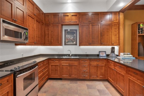 1790 Hyacinthe Bay Rd, Quadra Island, BC 