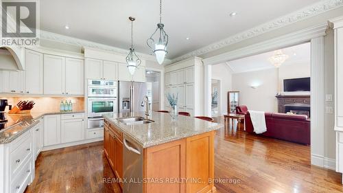 70 Richard Lovat Court, Vaughan, ON - Indoor Photo Showing Kitchen With Fireplace With Double Sink With Upgraded Kitchen