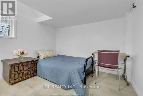 721-723 Campbell Avenue, Windsor, ON - Indoor Photo Showing Bedroom