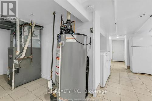 721-723 Campbell Avenue, Windsor, ON - Indoor Photo Showing Other Room