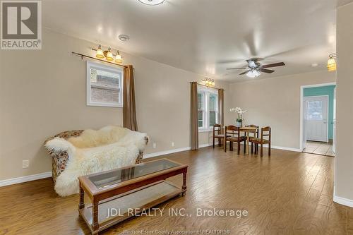 721-723 Campbell Avenue, Windsor, ON - Indoor Photo Showing Dining Room
