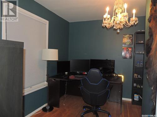 630 3Rd Street, Estevan, SK - Indoor Photo Showing Office