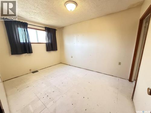 108 2Nd Avenue S, Macrorie, SK - Indoor Photo Showing Other Room