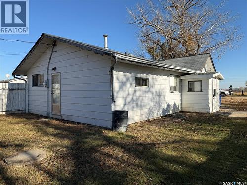 108 2Nd Avenue S, Macrorie, SK - Outdoor