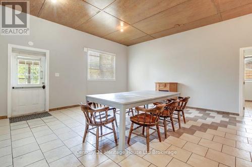 584572 Beachville Road, South-West Oxford (Beachville), ON - Indoor Photo Showing Dining Room