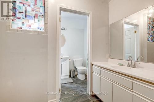 584572 Beachville Road, South-West Oxford (Beachville), ON - Indoor Photo Showing Bathroom