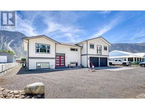 617 2ND Avenue  Keremeos, BC V0X 1N2