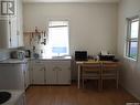 150 2Nd Street E, Fox Valley, SK  - Indoor 