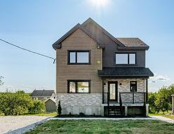 26Z  - 28Z Rue Denise  Compton, QC J0B 1L0