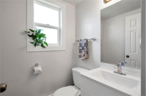 925 Watson Cres, Campbell River, BC - Indoor Photo Showing Bathroom