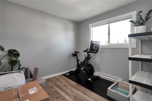 925 Watson Cres, Campbell River, BC - Indoor Photo Showing Gym Room