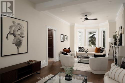 14 Halton Street, Toronto, ON - Indoor Photo Showing Living Room