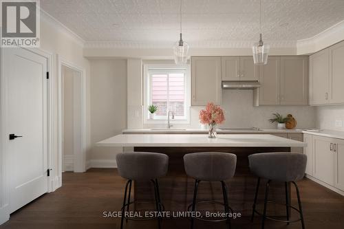 14 Halton Street, Toronto, ON - Indoor