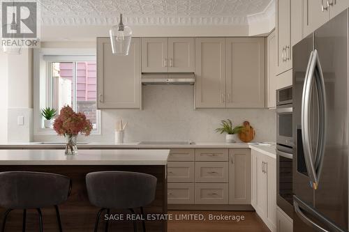 14 Halton Street, Toronto, ON - Indoor Photo Showing Kitchen With Upgraded Kitchen