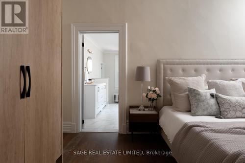 14 Halton Street, Toronto, ON - Indoor Photo Showing Bedroom