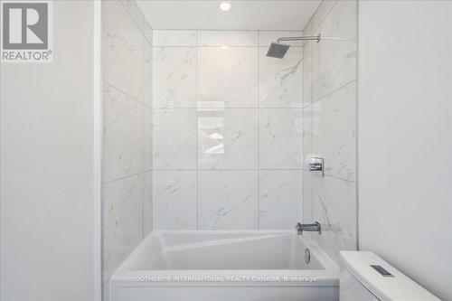 683 Melbourne Avenue, Ottawa, ON - Indoor Photo Showing Bathroom