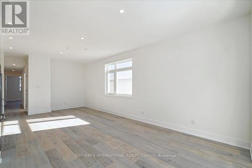 683 Melbourne Avenue, Ottawa, ON - Indoor Photo Showing Other Room