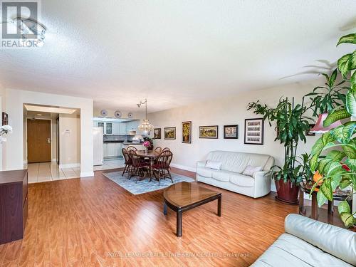 202 - 310 Mill Street S, Brampton, ON - Indoor Photo Showing Living Room