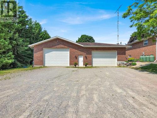 Det Heated Shop Dble Bay 2558 Sq Ft +544 Sq Ft - 15240 12Th Concession, King, ON - Outdoor