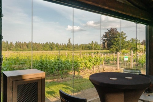 2400 Anderton Rd, Comox, BC 