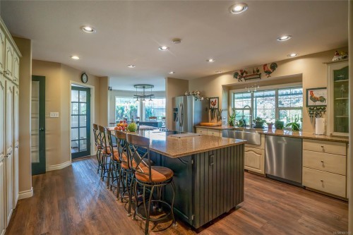 2400 Anderton Rd, Comox, BC 