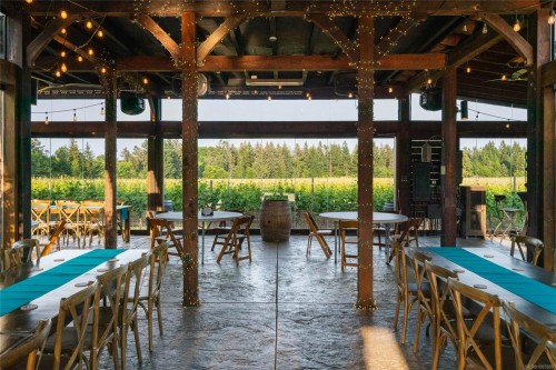 2400 Anderton Rd, Comox, BC 