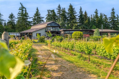 2400 Anderton Rd, Comox, BC 