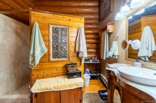 3272 Roper Rd, Nanaimo, BC 