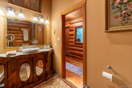 3272 Roper Rd, Nanaimo, BC 