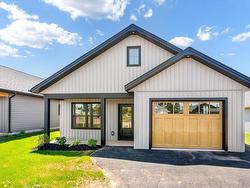 28 Reddin Heights  Stratford, PE C1B 1Z4