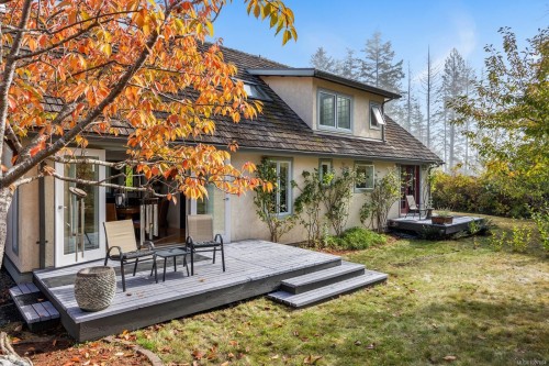 1901 East Rd, Denman Island, BC 