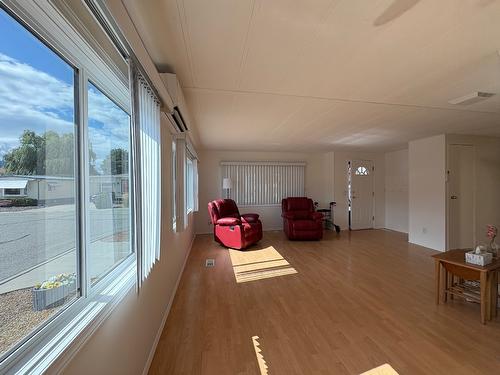 201-3105 South Main Street, Penticton, BC 