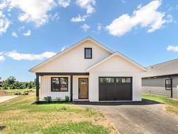 36 Reddin Heights  Stratford, PE C1B 1Z4