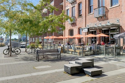 225-1610 Store St, Victoria, BC - Outdoor