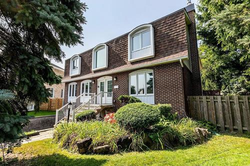 97 Rue Chatillon  Dollard-Des-Ormeaux, QC H9B 1B4