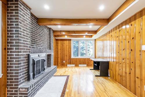 Family room - 97 Rue Chatillon, Dollard-Des-Ormeaux, QC - Indoor Photo Showing Other Room With Fireplace