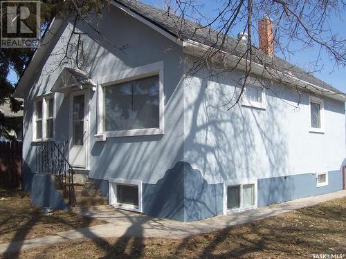 630 5Th Avenue E, Prince Albert, SK - Outdoor