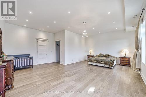 6196 Ravenshoe Road, Georgina, ON - Indoor Photo Showing Bedroom