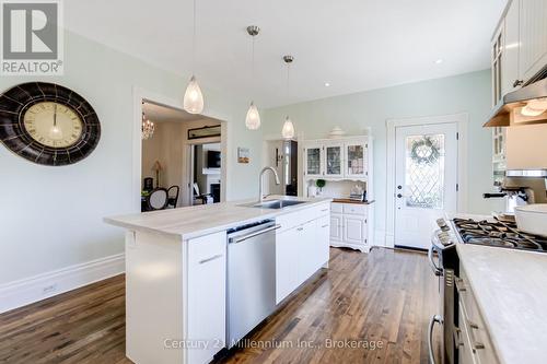 439 Birch Street, Collingwood, ON - Indoor Photo Showing Kitchen