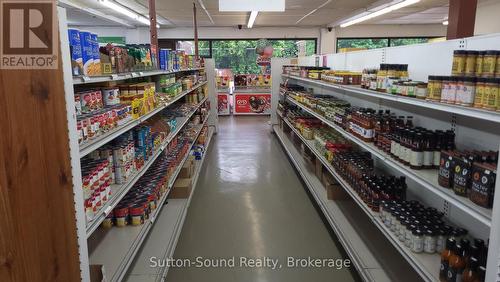 68 Sauble Falls Road, South Bruce Peninsula, ON - Indoor